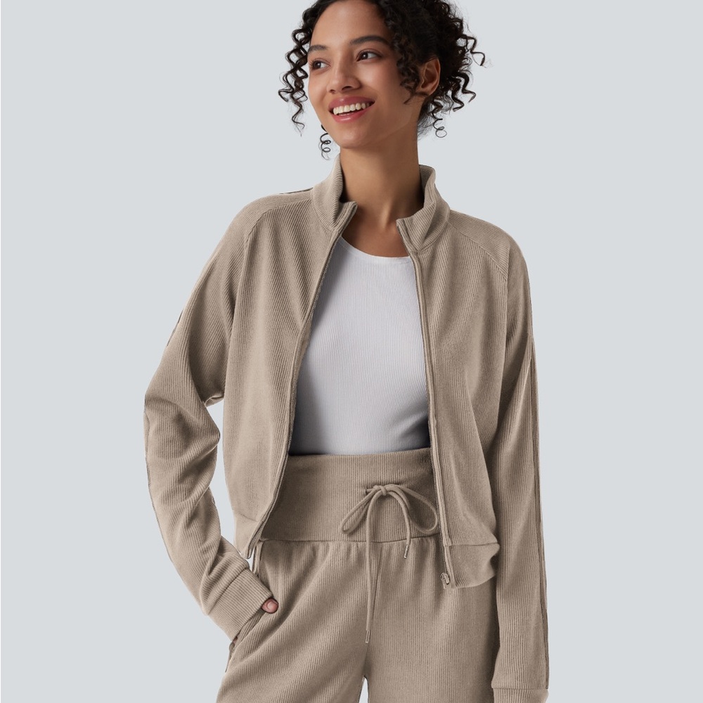 HALARA Women's Beige Jacket